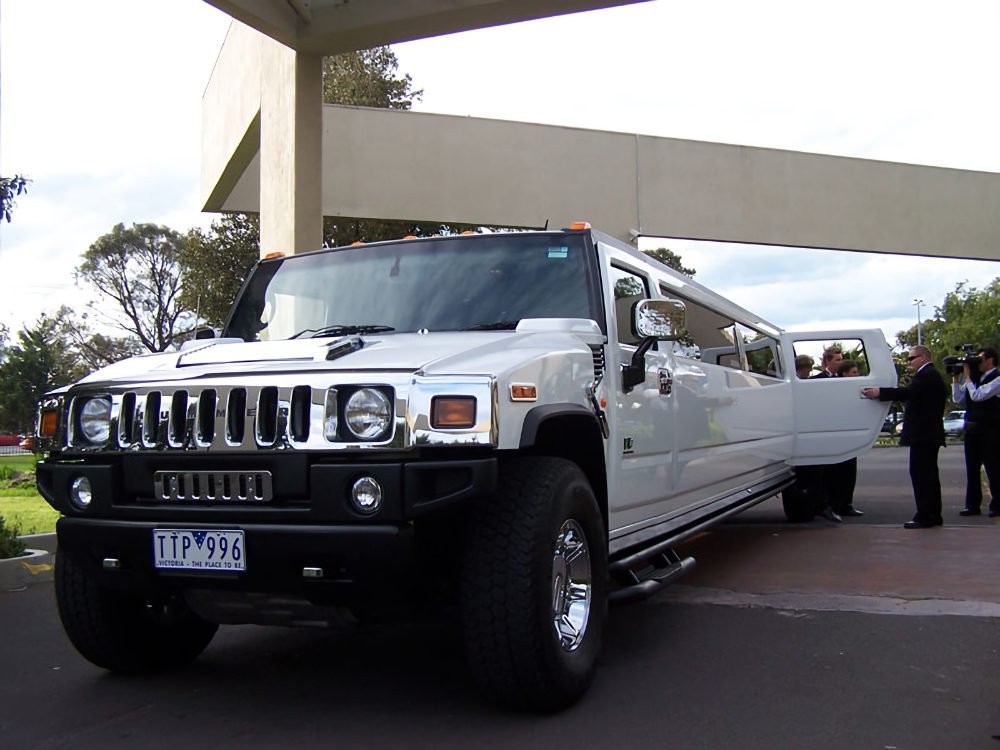 Mr Hummer H2 White Stretch Hummers